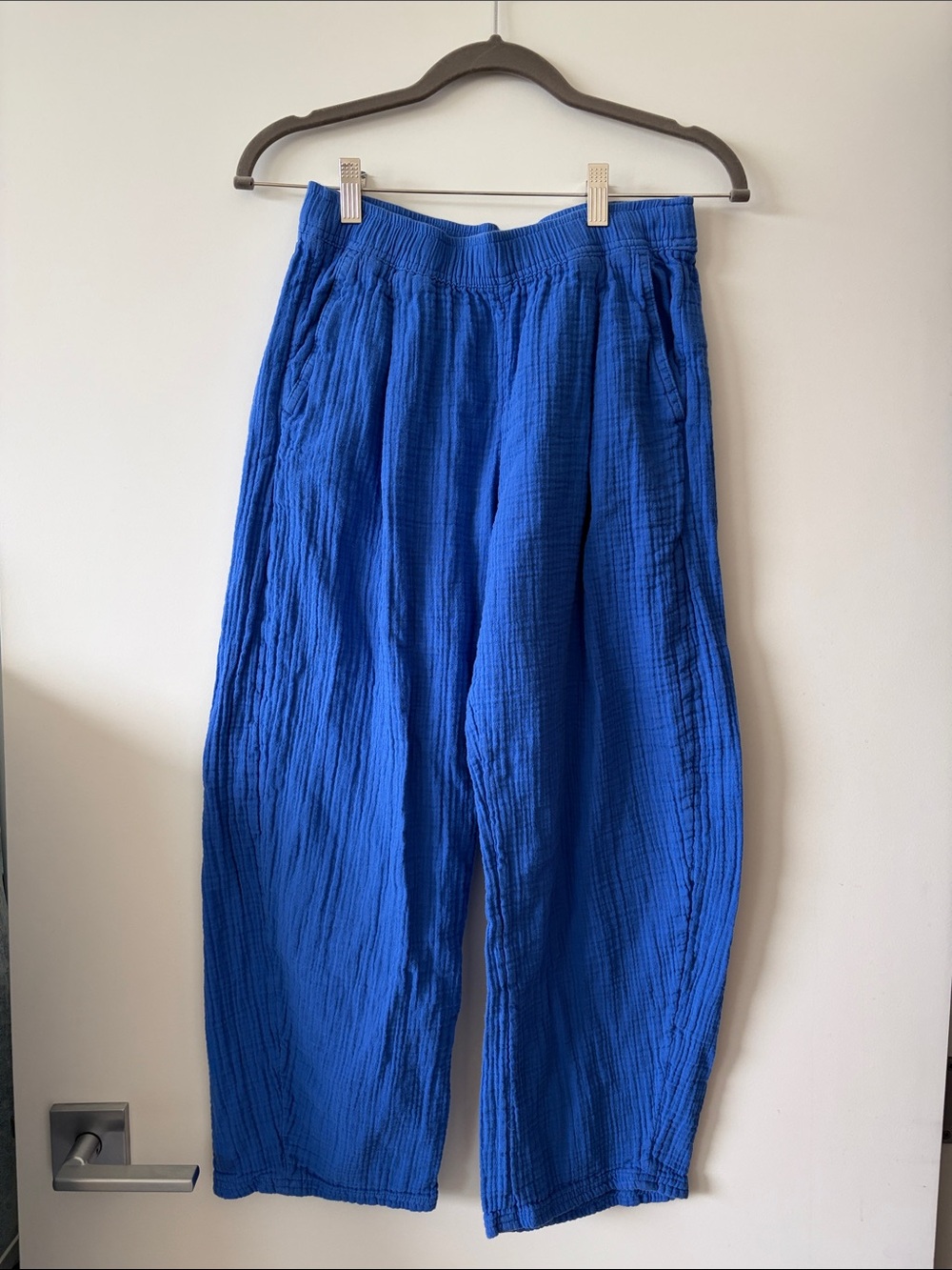 GAP Women’s Blue Gauze Barrel Pants